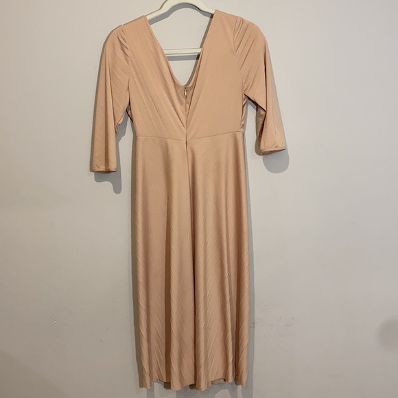 ✨Max Azria 3/4 Sleeve Pleated Formal Nude Dress - Picture 5 of 7